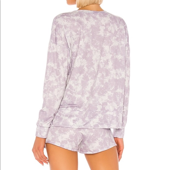 Onzie Lavender Acid Wash Shorts - Picture 3 of 6